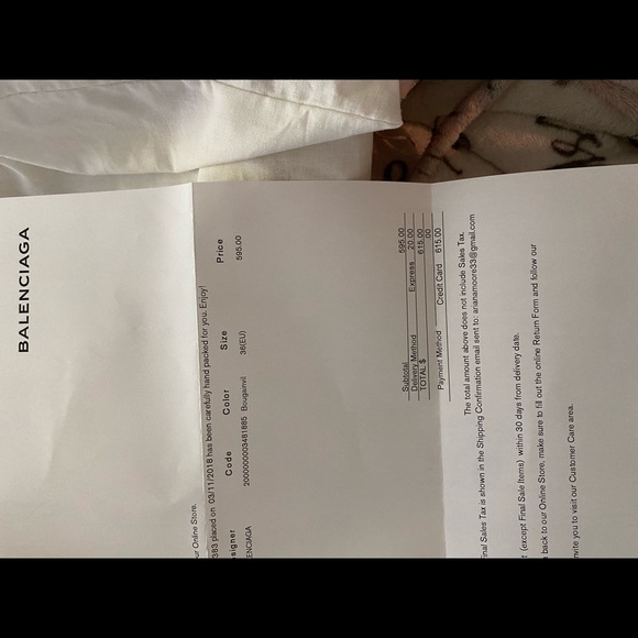 Balenciaga - Picture 2 of 3